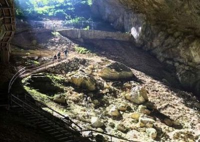 grotte hebergement